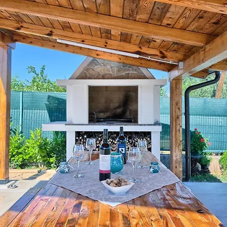 펜션 Jakov Haus Kaštela