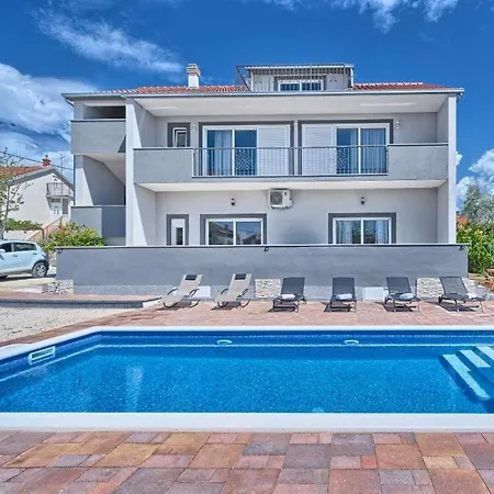 펜션 Jakov Haus Kaštela