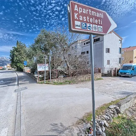Jakov Haus Kastela