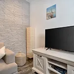 Nyaraló Jakov Haus *