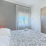 Jakov Haus * Kastela