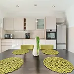 Jakov Haus *