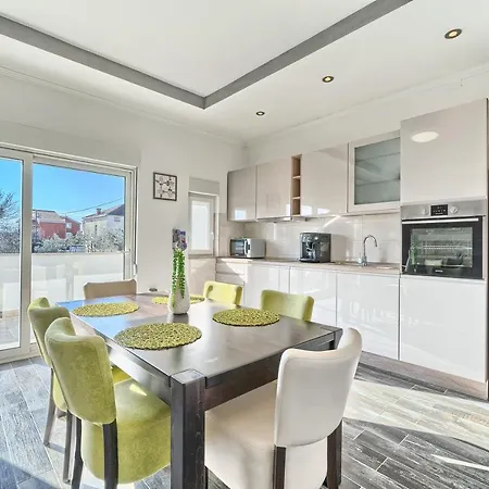 Jakov Haus * Kaštela