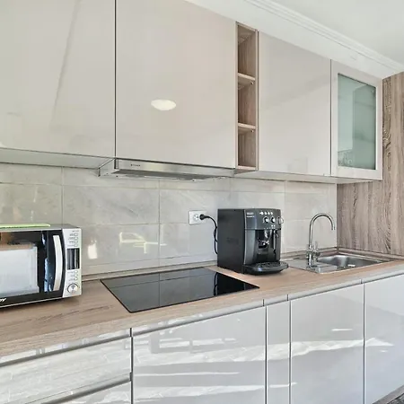 Semesterbostad Jakov Haus *