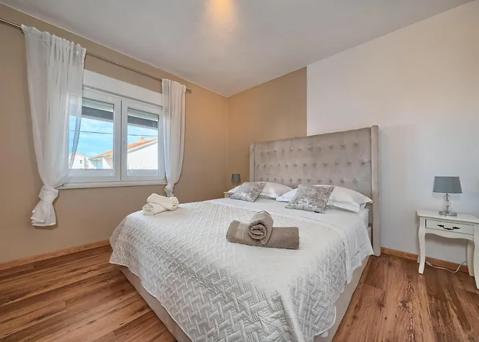 Jakov Haus * Kaštela