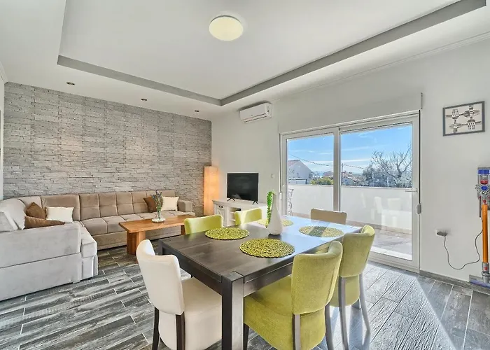 בית נופש Jakov Haus Kaštela