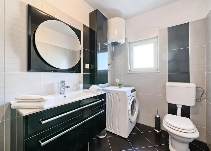 Jakov Haus בית נופש Kaštela