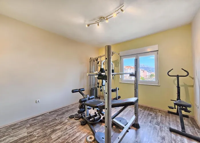 Jakov Haus * Kaštela