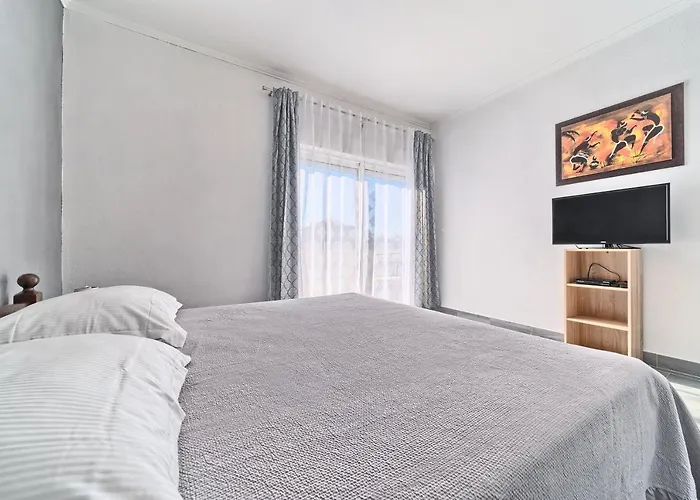 Jakov Haus בית נופש *